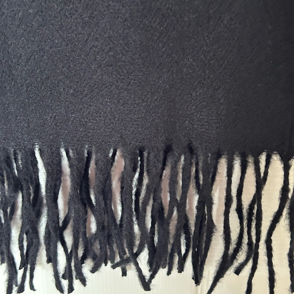 Style & Co Fringe Detail Herringbone Scarf, Black - New with Tags - Picture 5 of 7